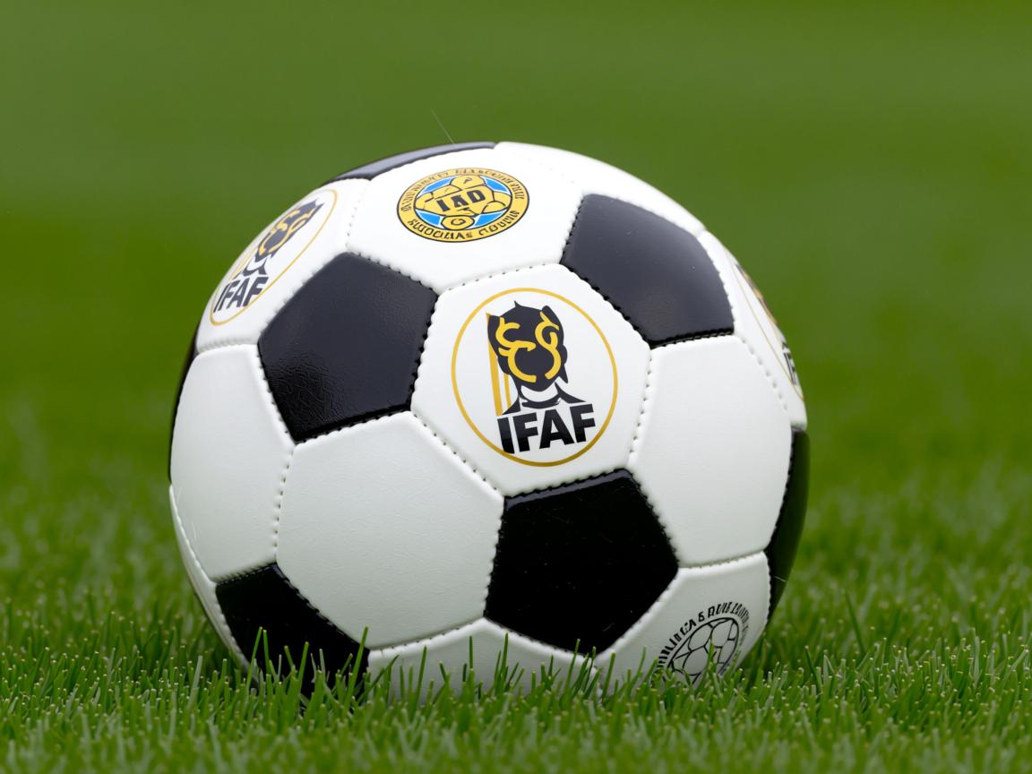 爱游戏ayx-“宽板滑水：马鞍山赛场展现水面上的高空飞跃”